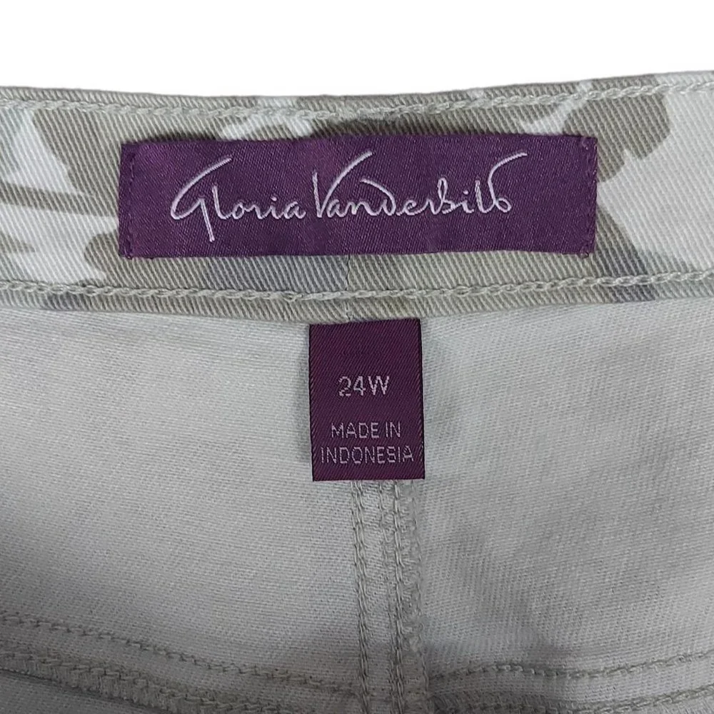 NWT GLORIA VANDERBILT AMANDA PLUS SIZE SHORTS (24W) - Picture 8 of 10